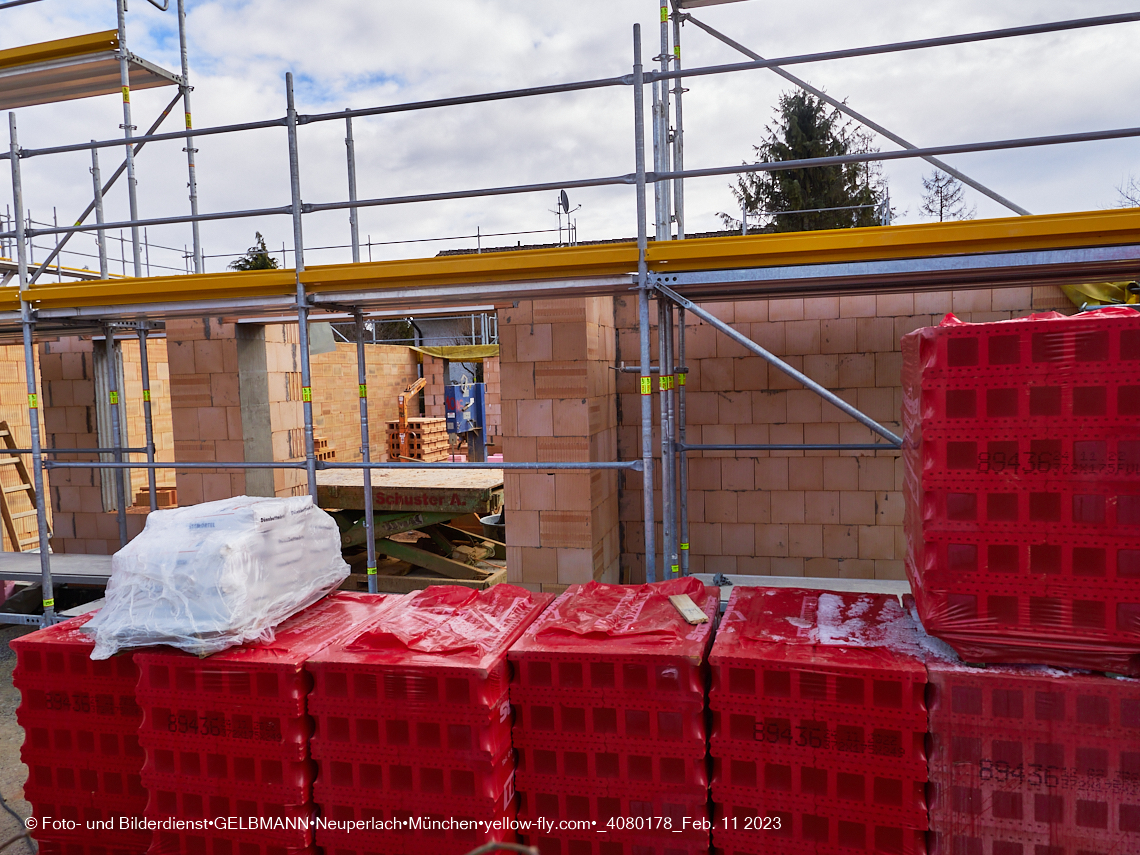 11.02.2023 - Baustelle Niederalmstraße 16 in Neuperlach